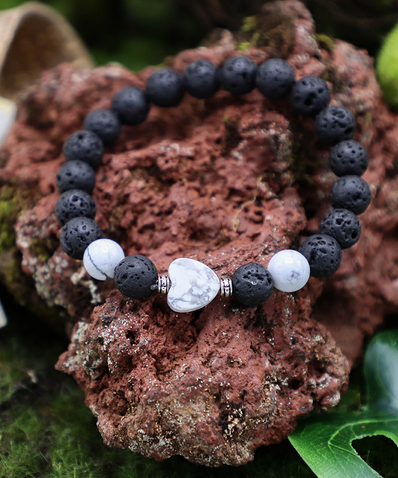 Howlite and lava rock bracelet - Iceland Lava Rock Jewelry – 100% Made in Iceland – World Chic