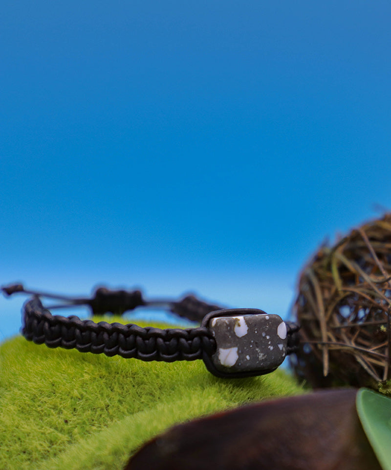 Leather and Lava Rock Bracelet - Iceland Lava Rock Jewelry – 100% Made in Iceland – World Chic