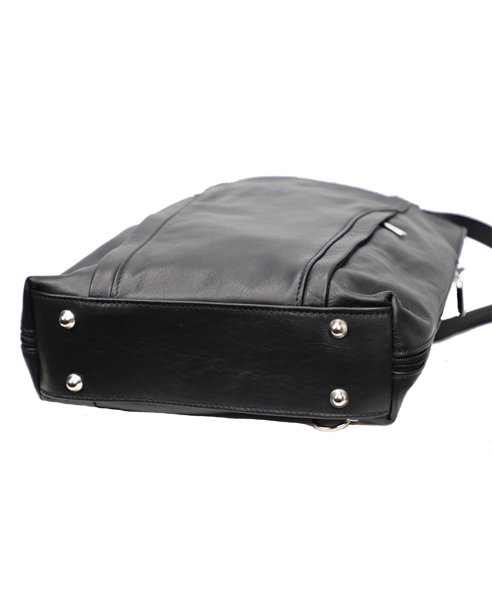 Women's black Italian leather bag and backpack at World Chic